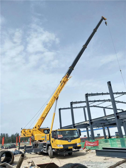 扶余市超高层建筑钢结构吊装案例